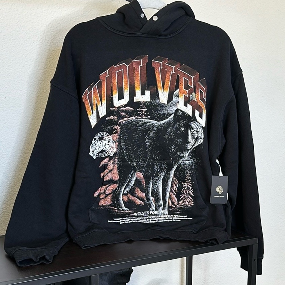 Darc sport Family over everything vintage pierce Black Wolves Graphic Hoodie